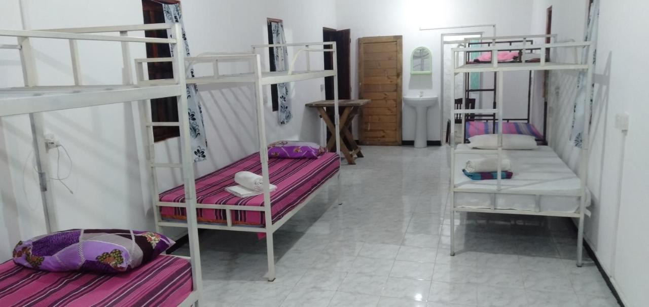 Walkers Hostel Trincomalee Dış mekan fotoğraf