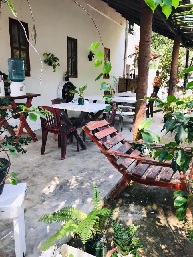 Walkers Hostel Trincomalee Dış mekan fotoğraf
