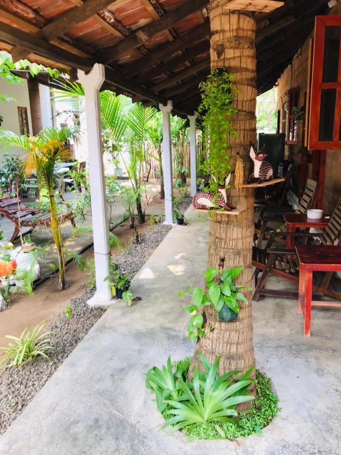 Walkers Hostel Trincomalee Dış mekan fotoğraf